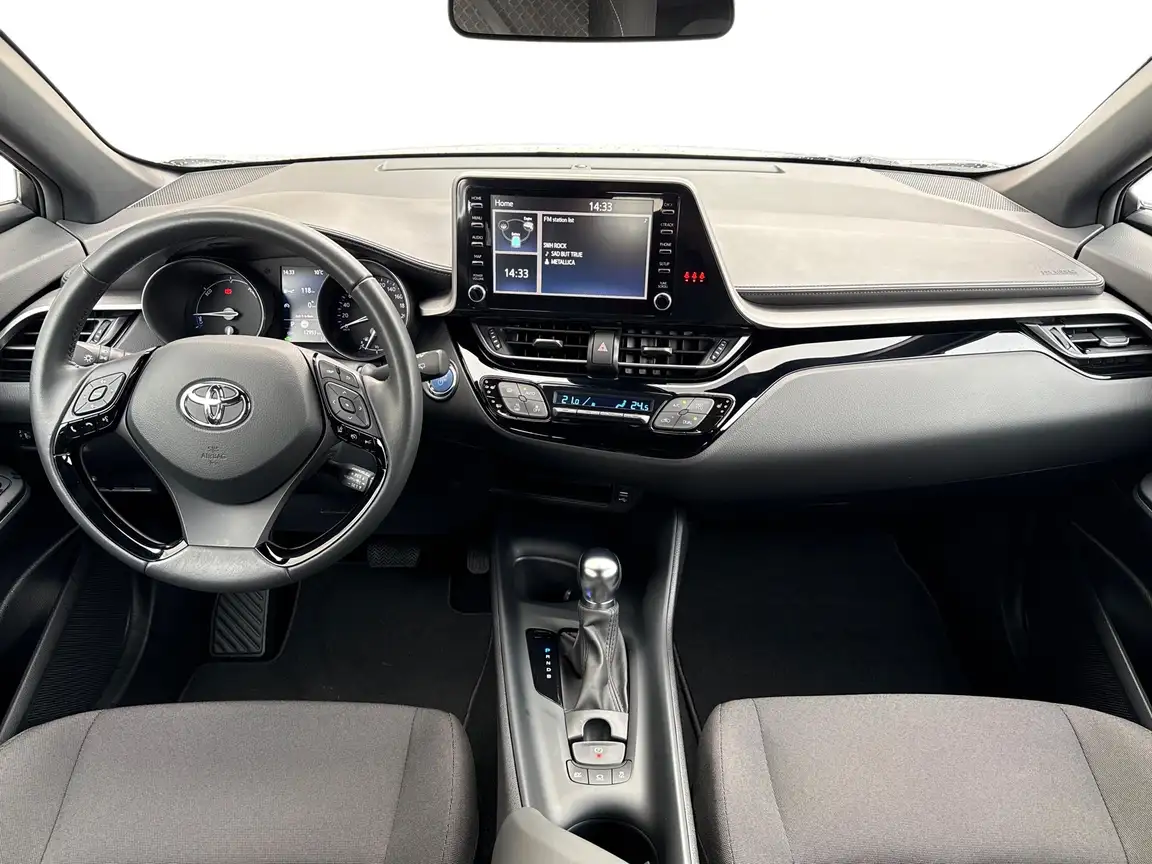 TOYOTA C-HR