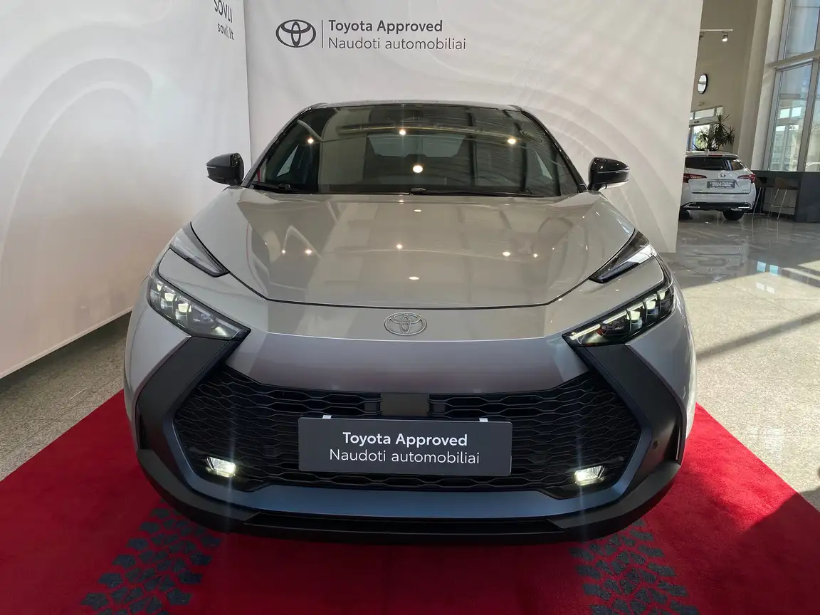 TOYOTA C-HR