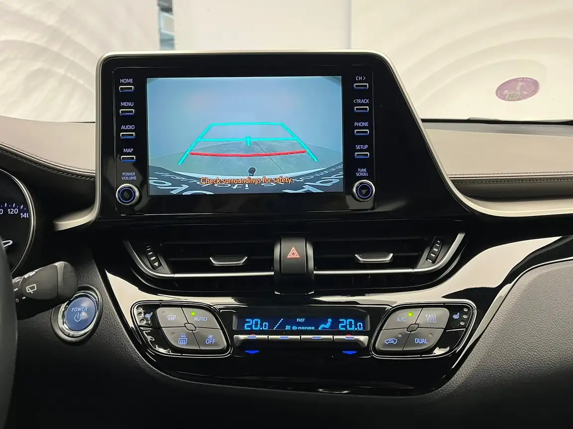 TOYOTA C-HR