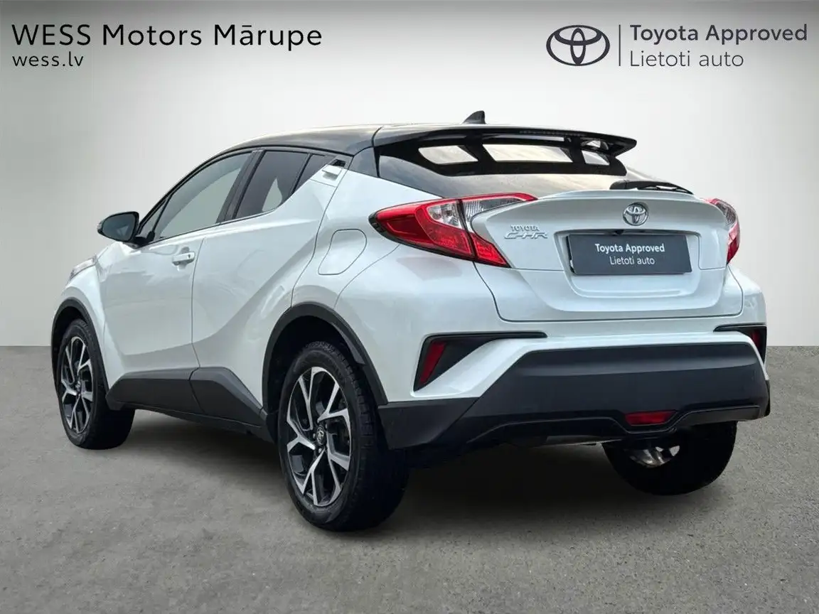 TOYOTA C-HR