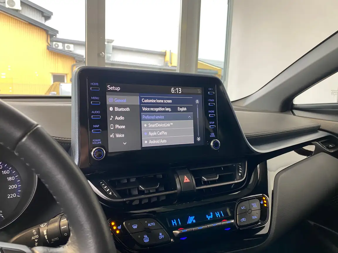 TOYOTA C-HR