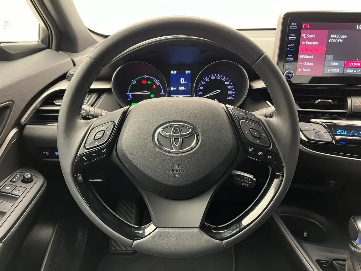 TOYOTA C-HR
