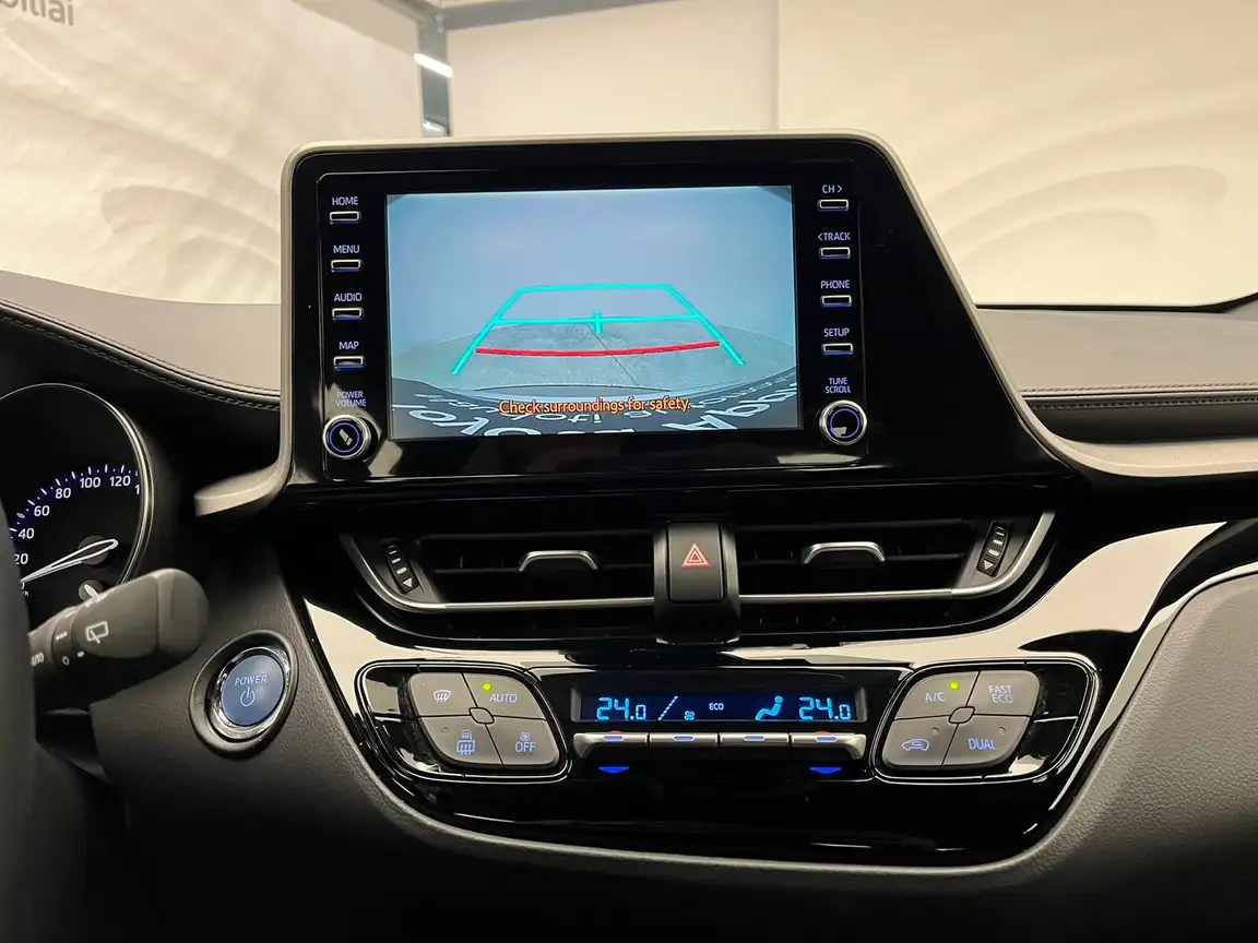TOYOTA C-HR
