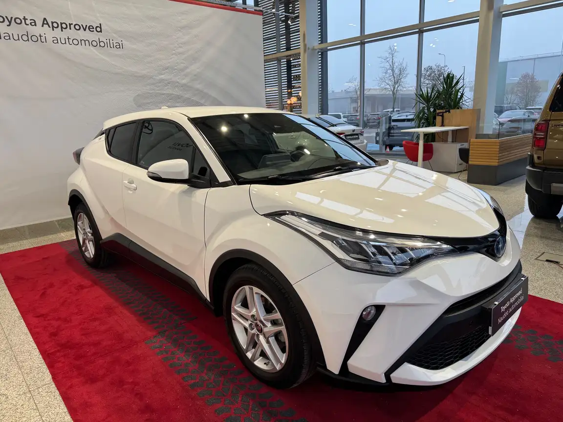TOYOTA C-HR