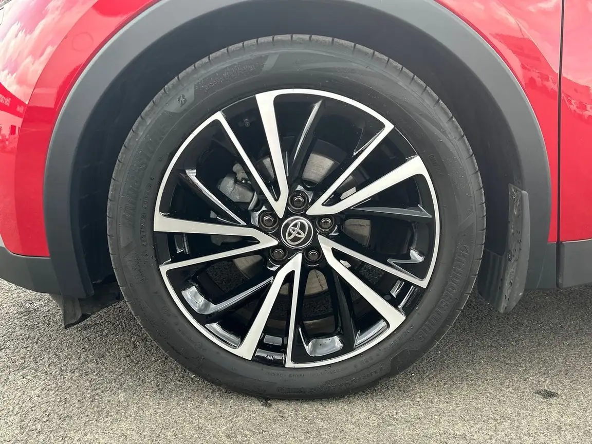 TOYOTA C-HR