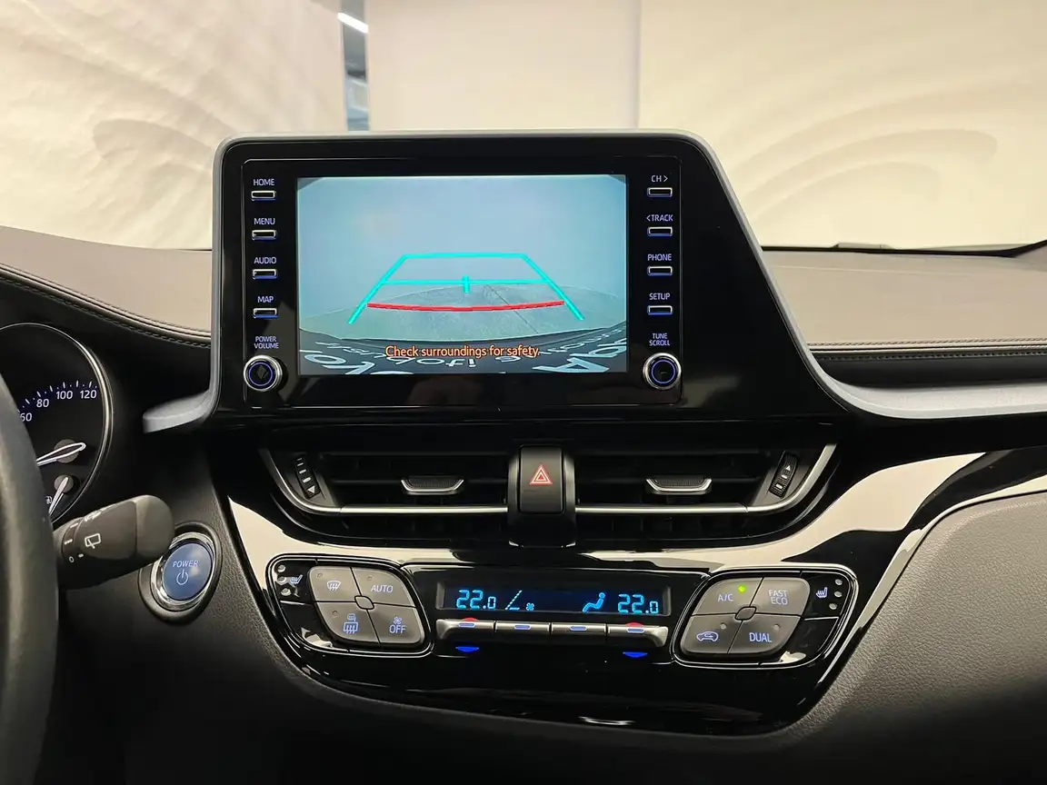 TOYOTA C-HR