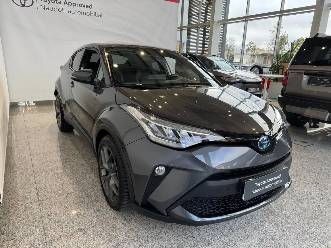 TOYOTA C-HR