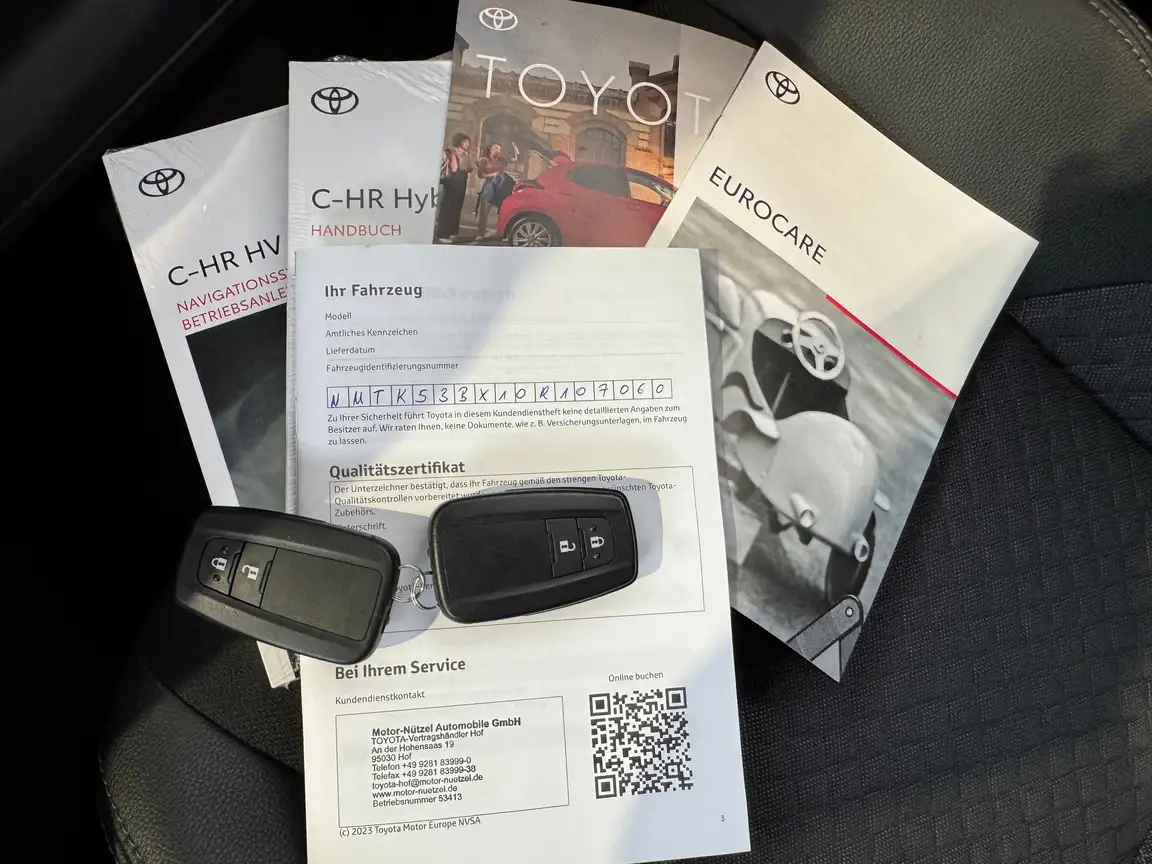 TOYOTA C-HR