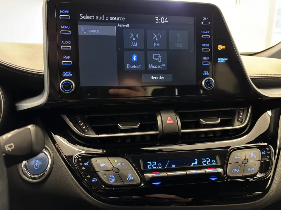 TOYOTA C-HR