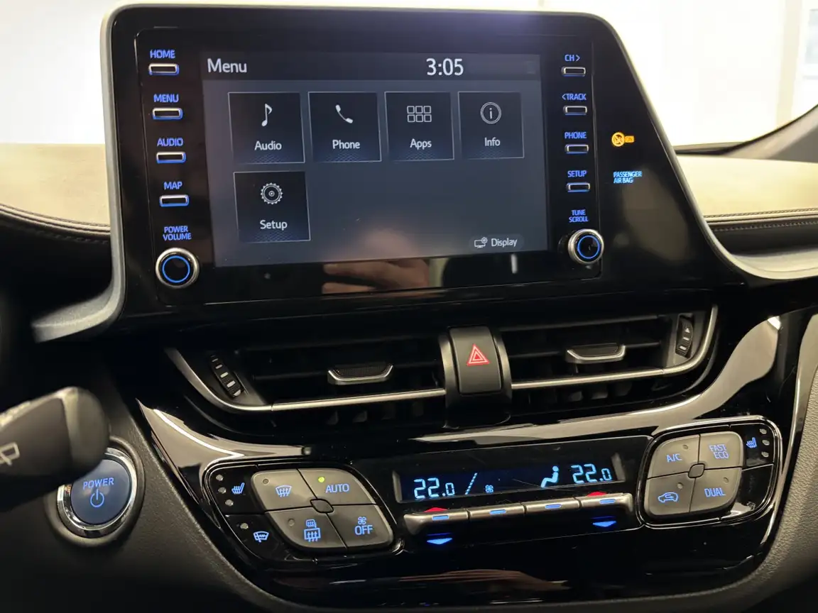 TOYOTA C-HR