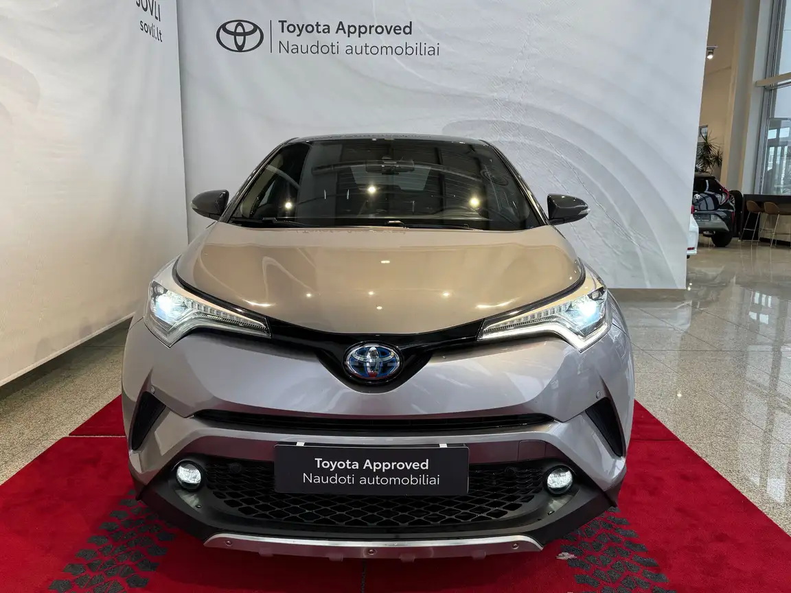 TOYOTA C-HR
