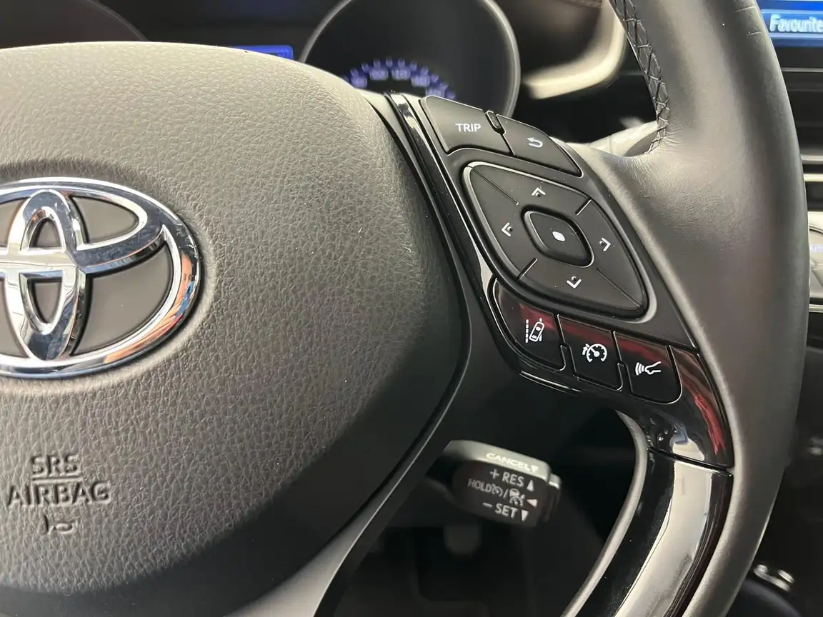 TOYOTA C-HR