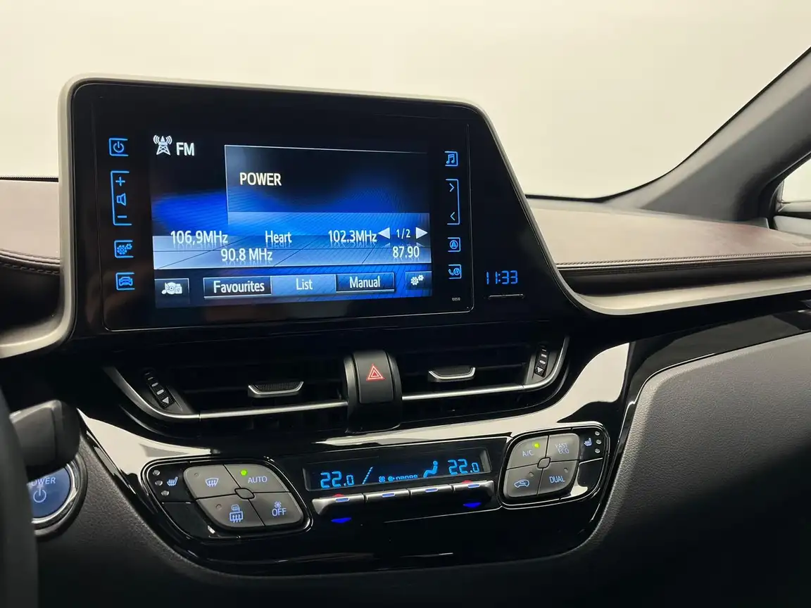TOYOTA C-HR