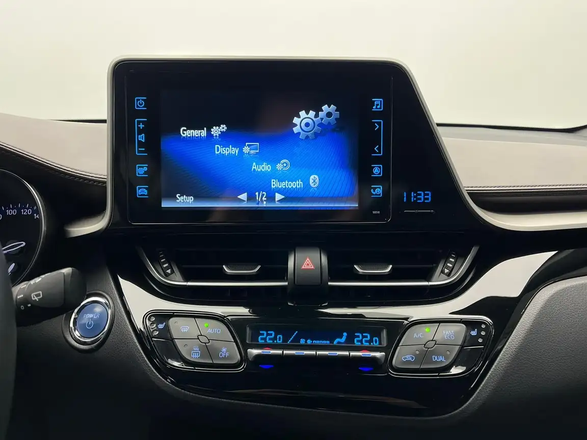 TOYOTA C-HR