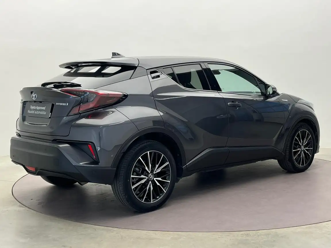 TOYOTA C-HR