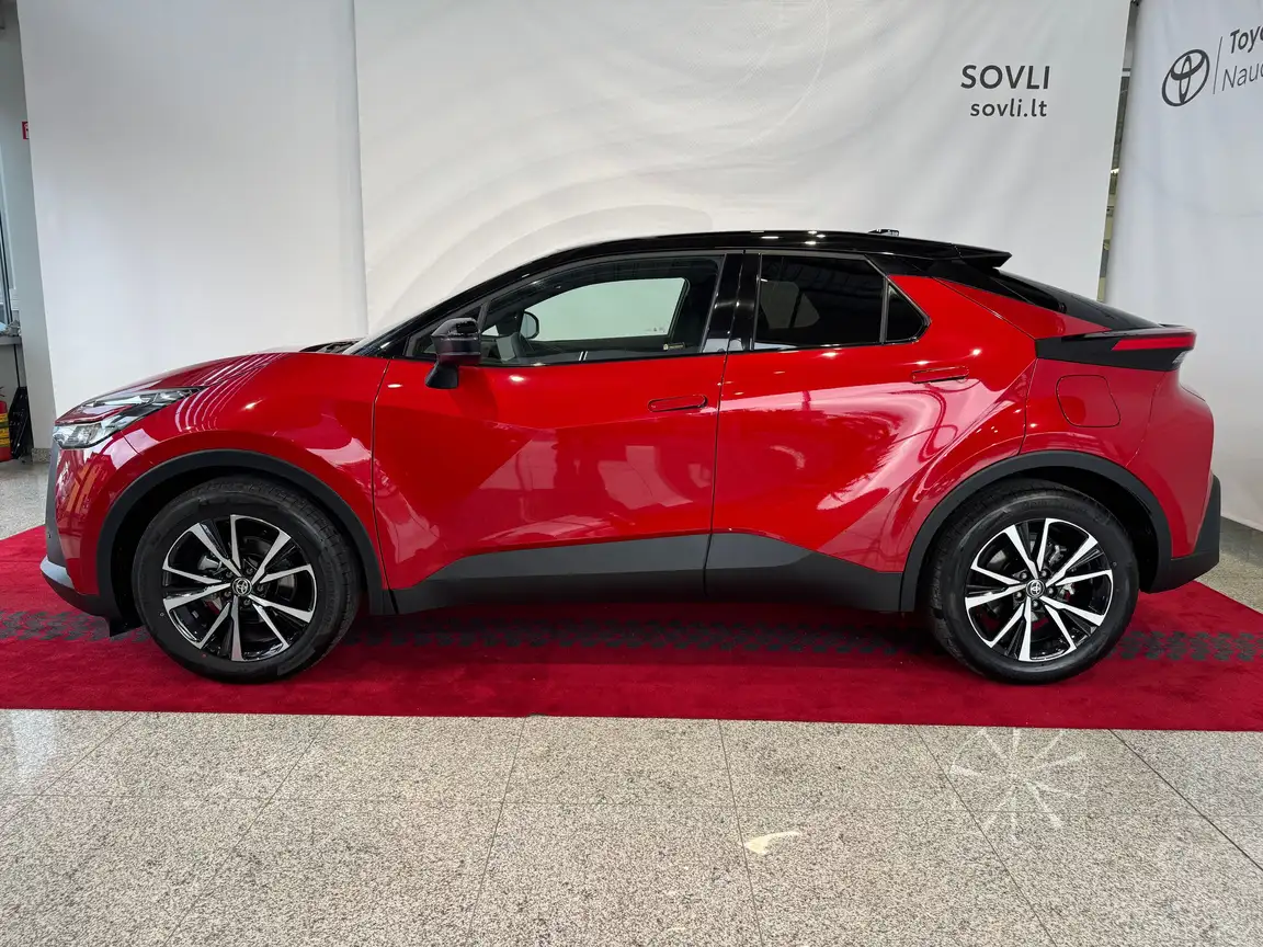 TOYOTA C-HR