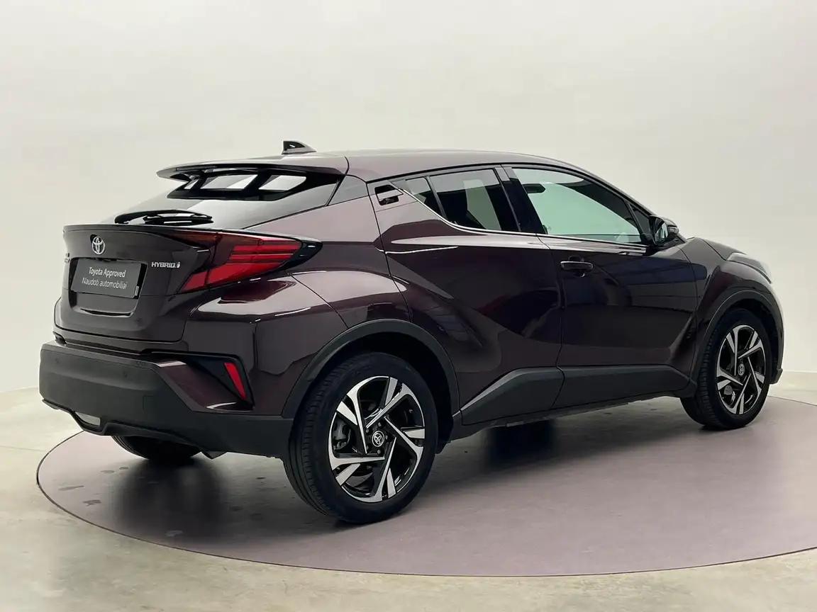 TOYOTA C-HR