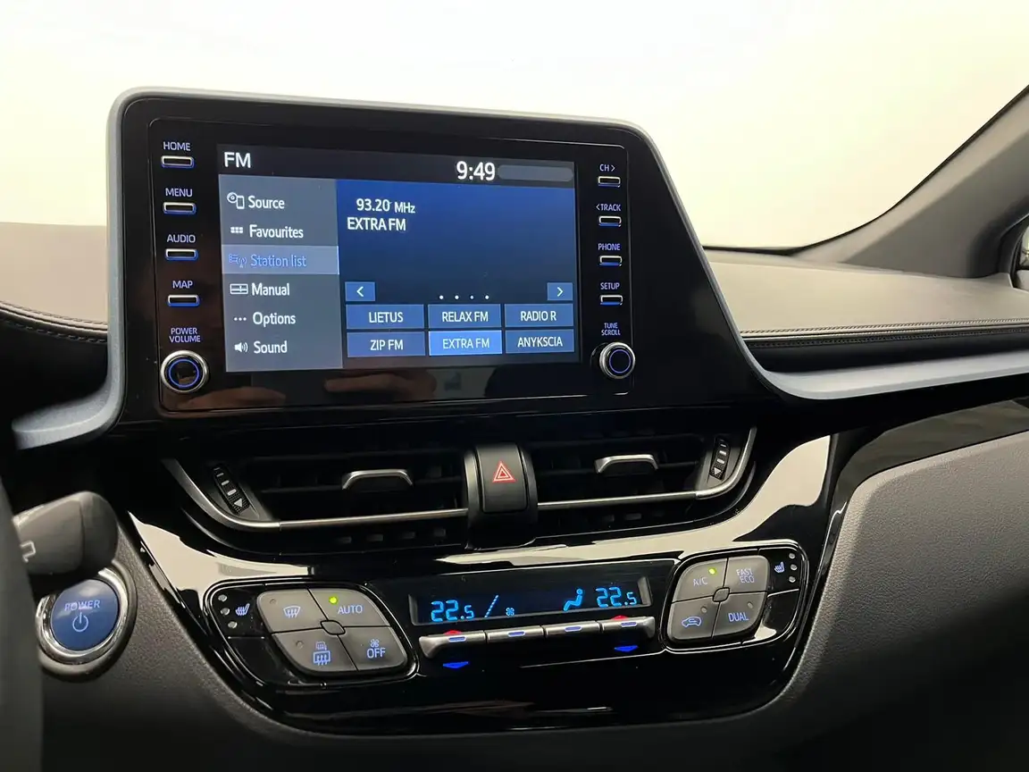 TOYOTA C-HR