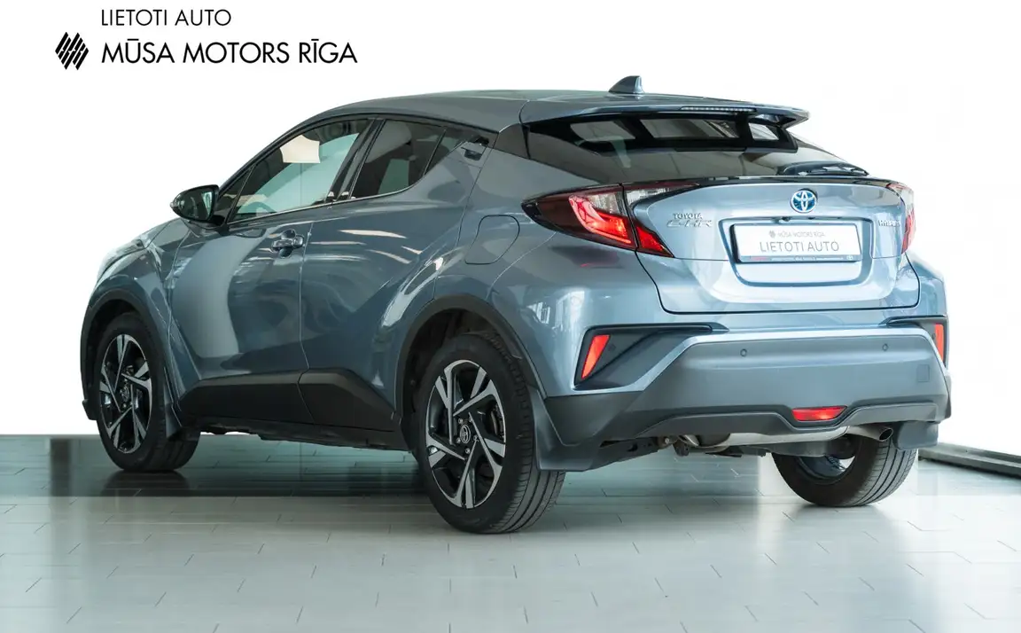 TOYOTA C-HR