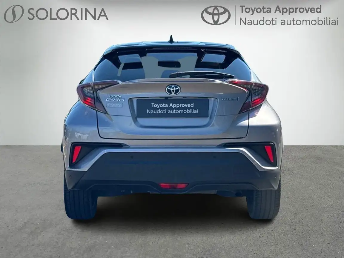 TOYOTA C-HR