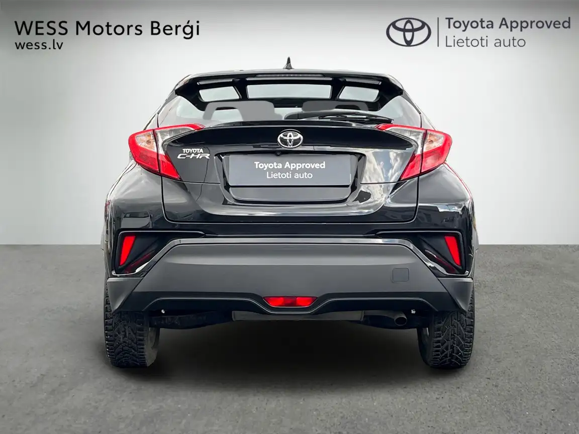 TOYOTA C-HR