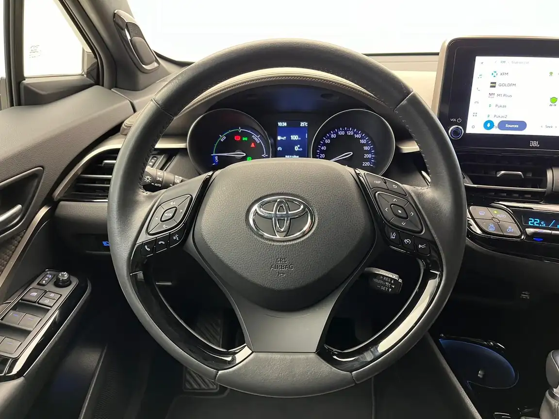 TOYOTA C-HR