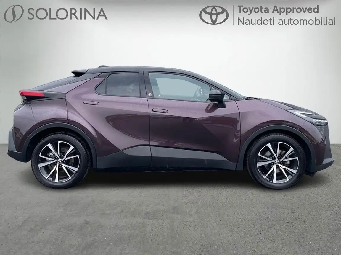 TOYOTA C-HR