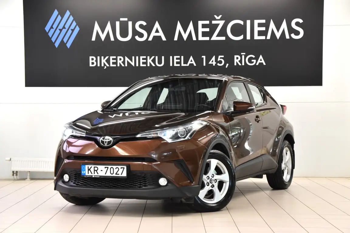 TOYOTA C-HR