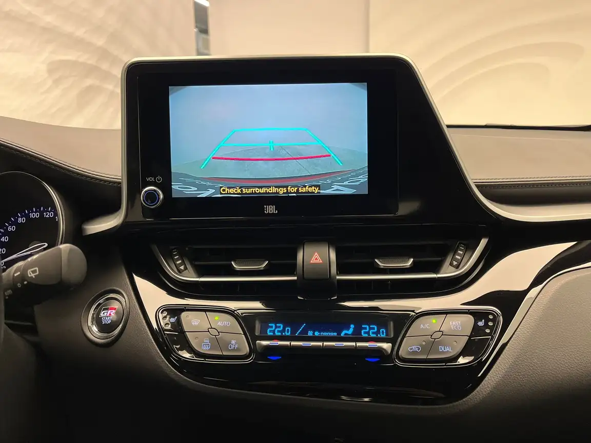 TOYOTA C-HR
