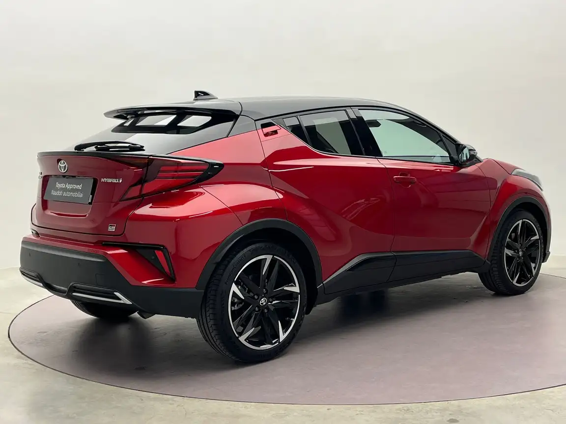 TOYOTA C-HR