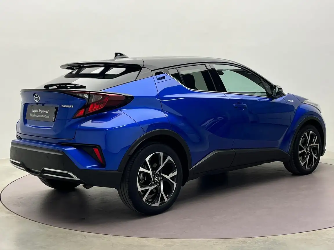 TOYOTA C-HR