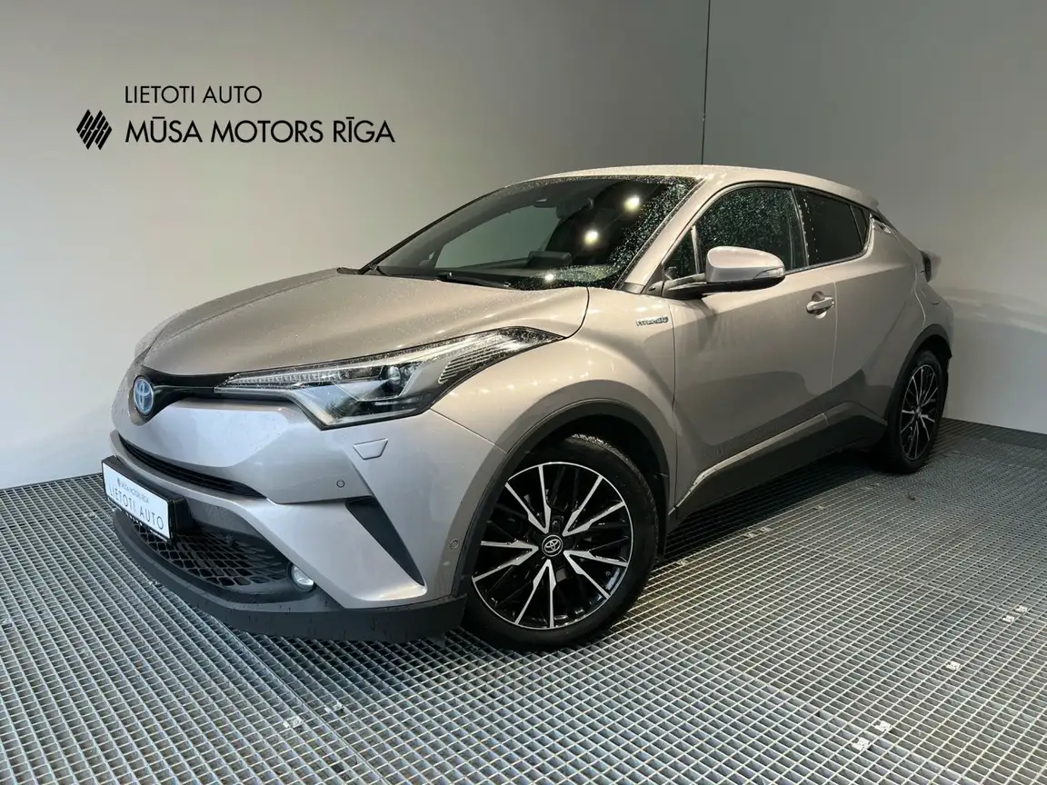 TOYOTA C-HR