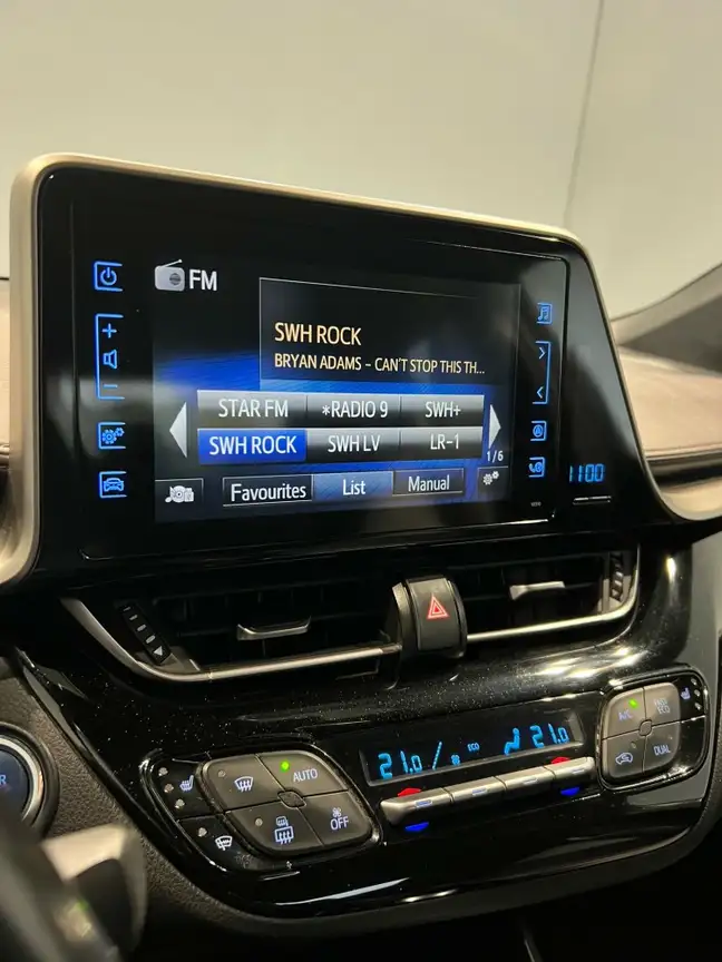 TOYOTA C-HR