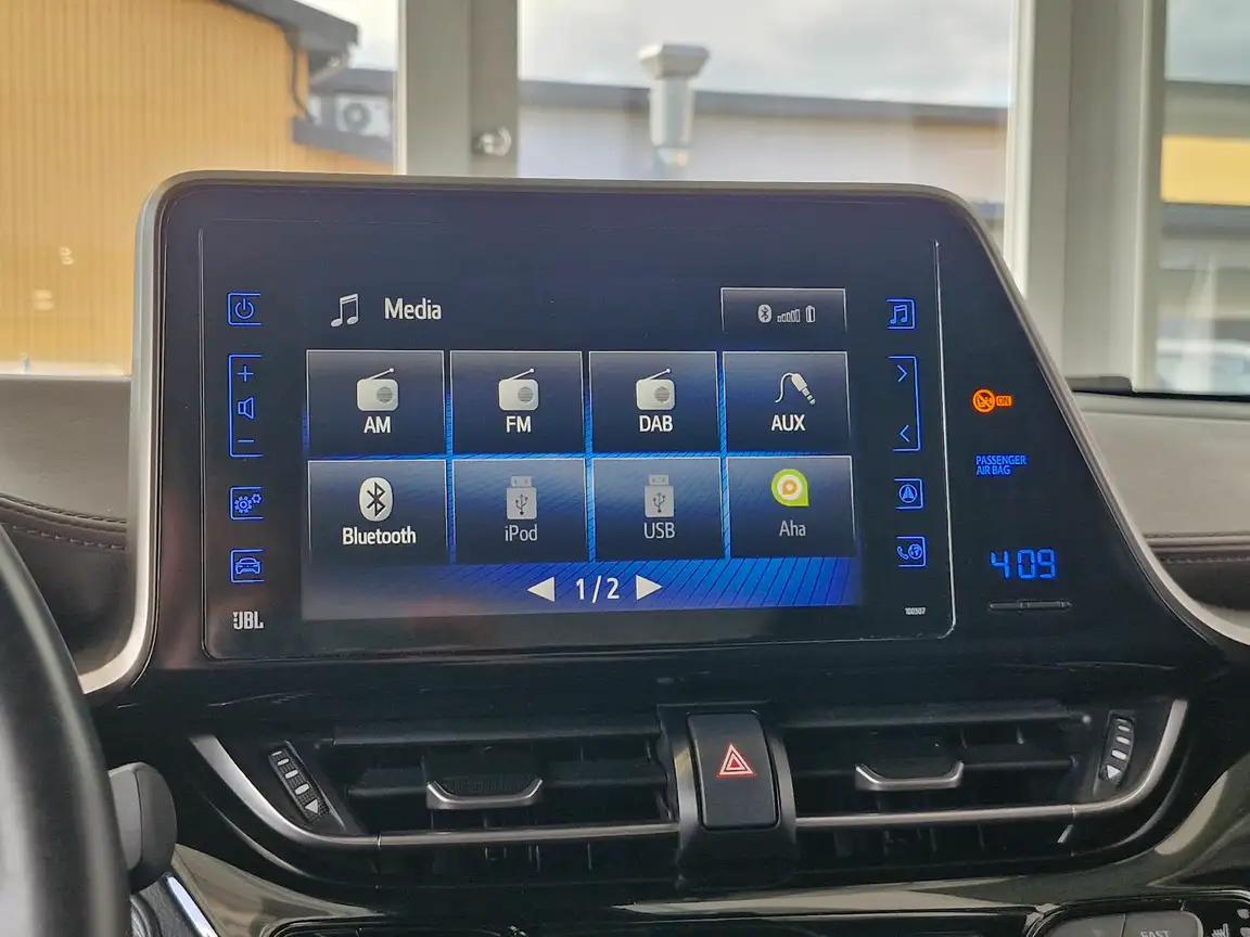 TOYOTA C-HR