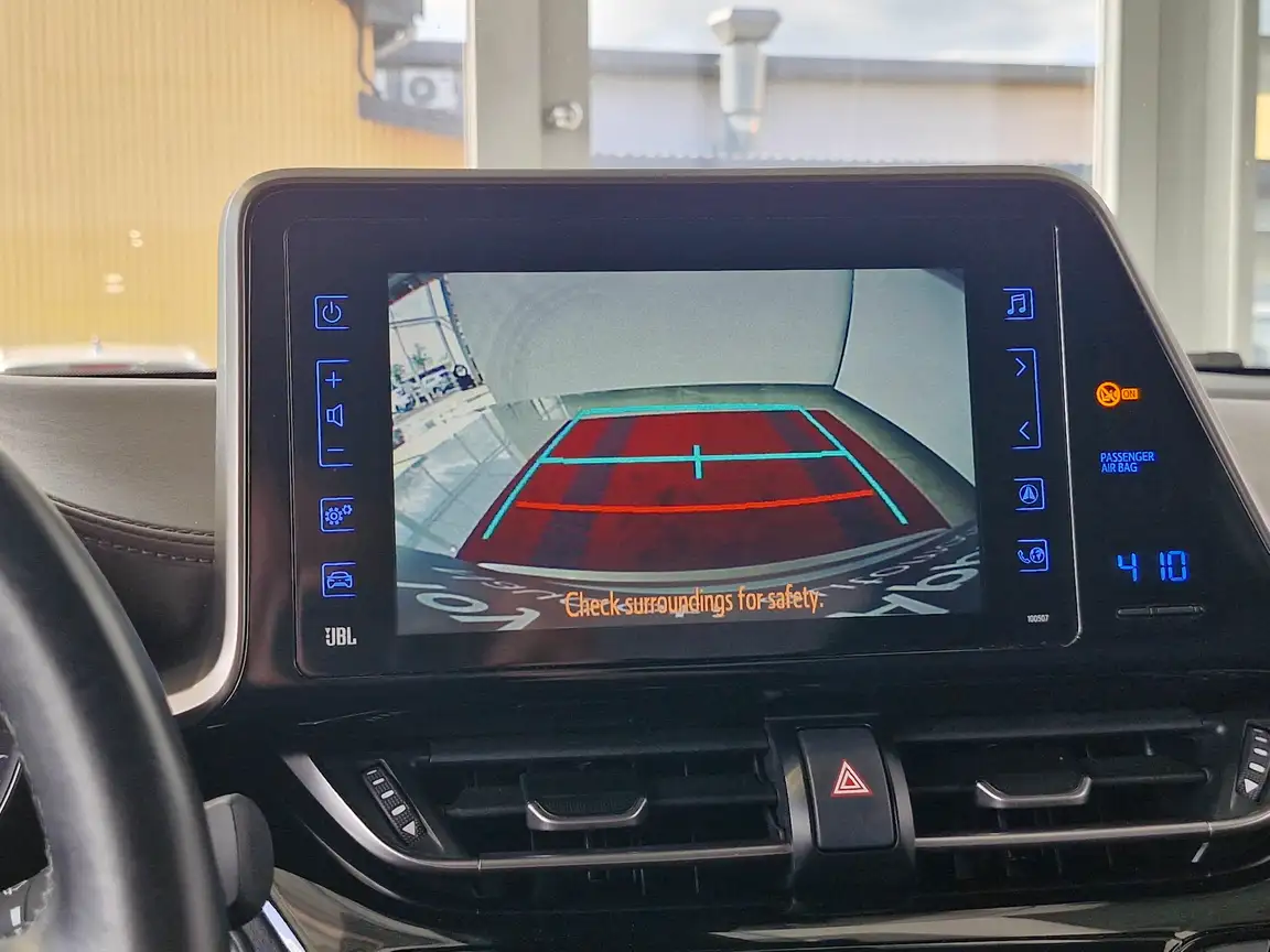 TOYOTA C-HR