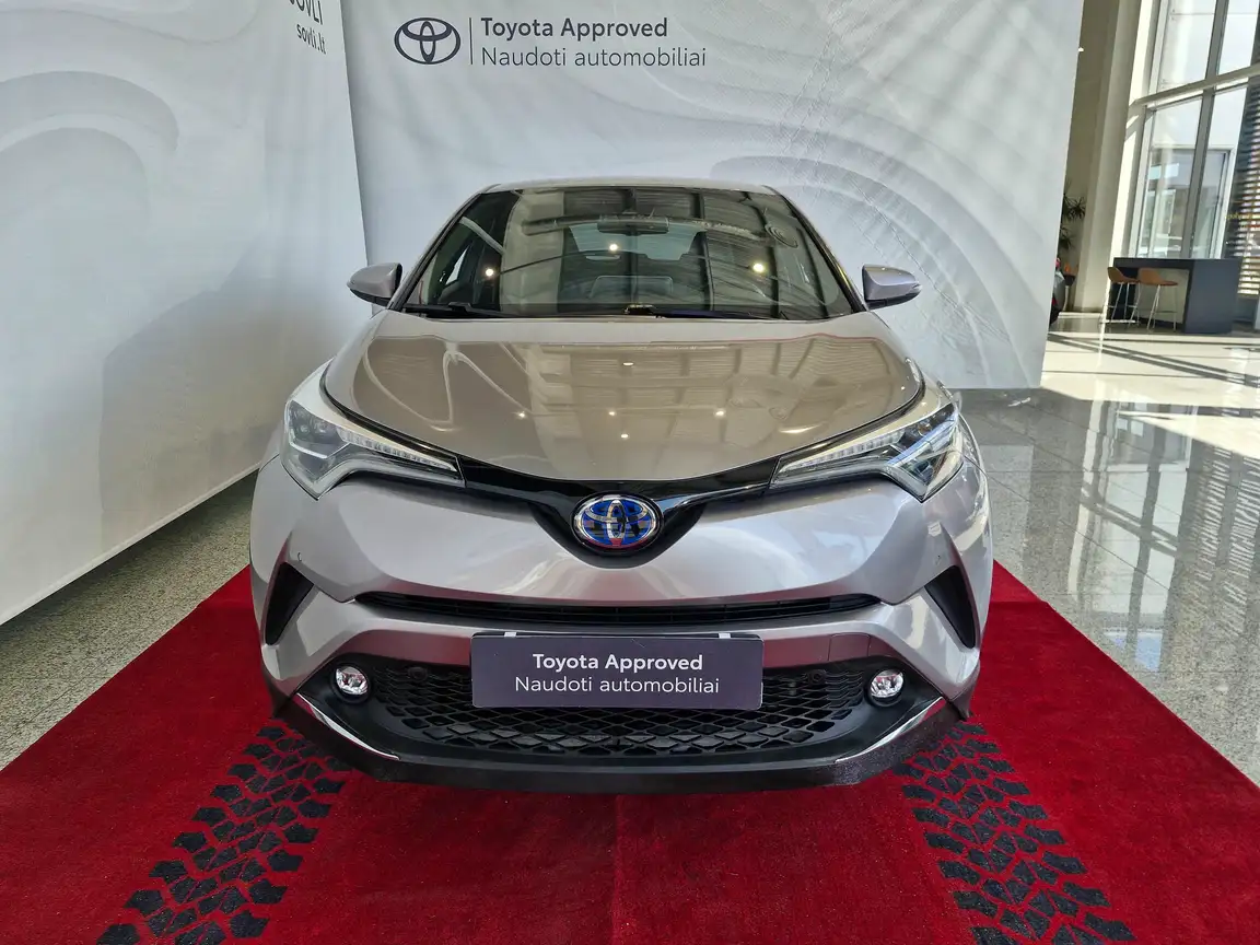TOYOTA C-HR