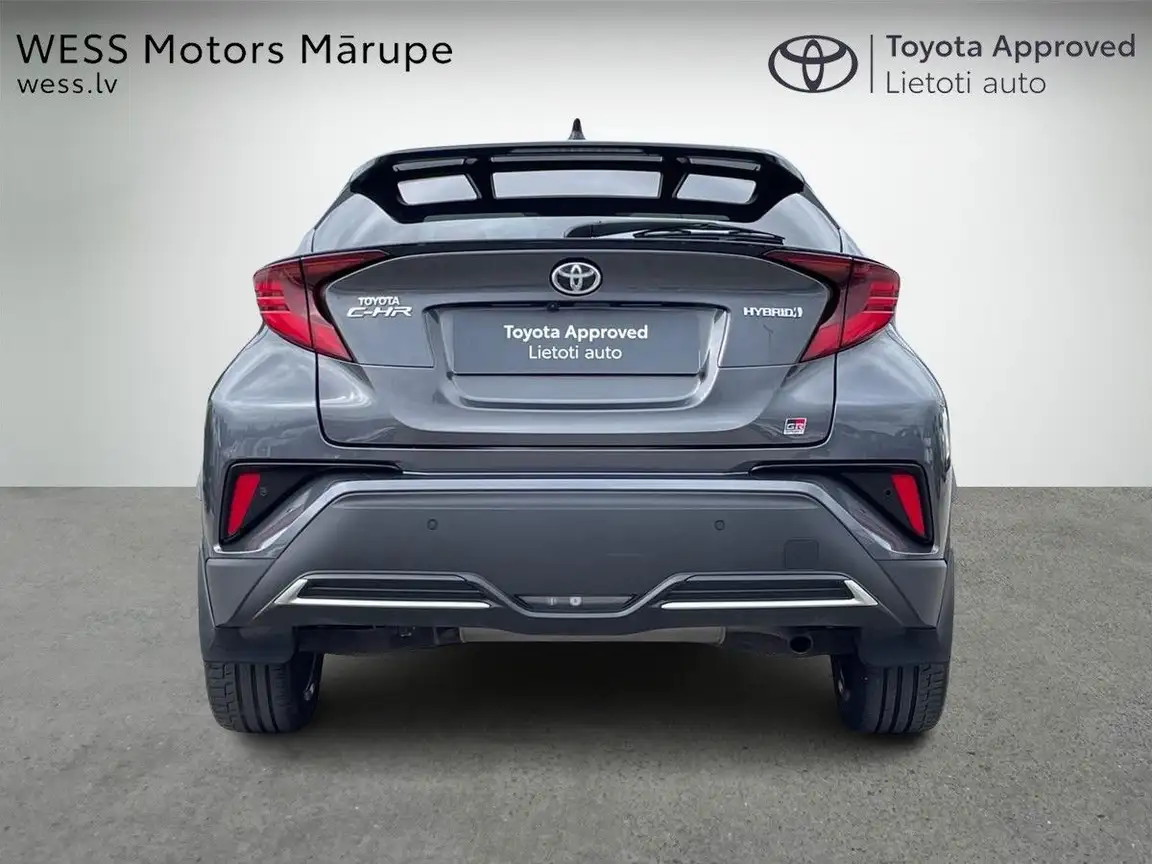 TOYOTA C-HR