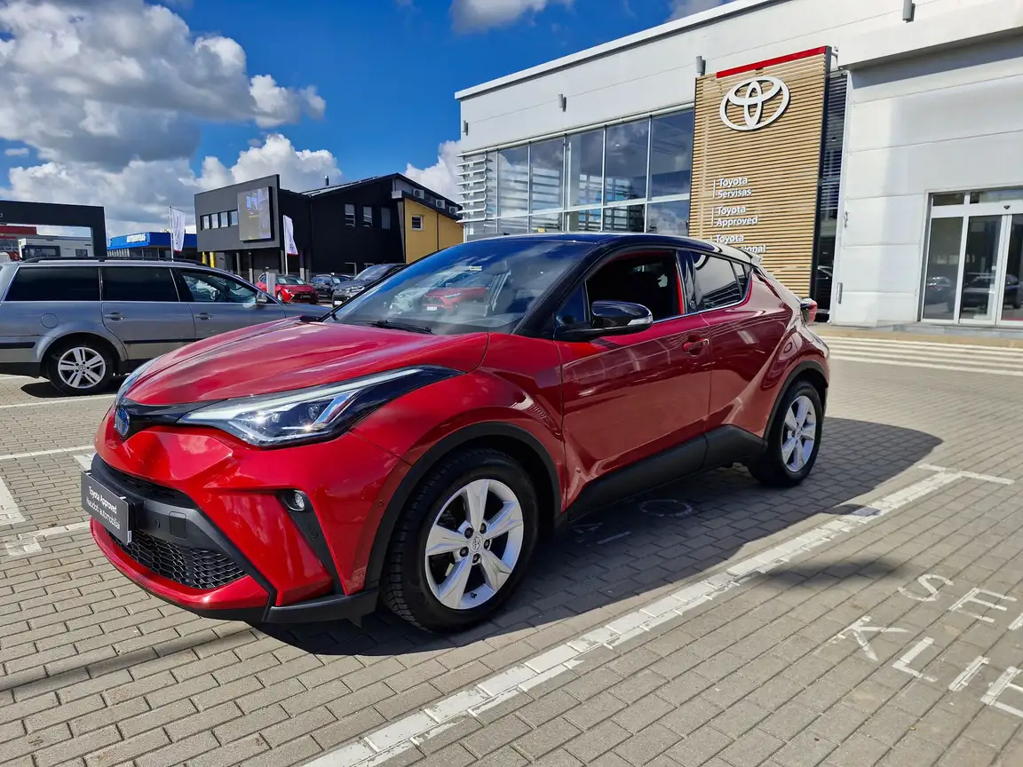 TOYOTA C-HR