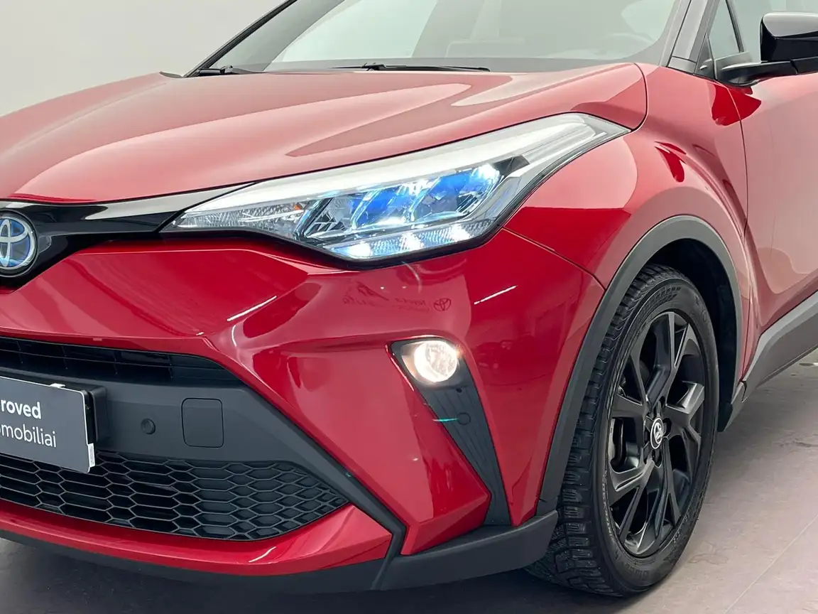 TOYOTA C-HR