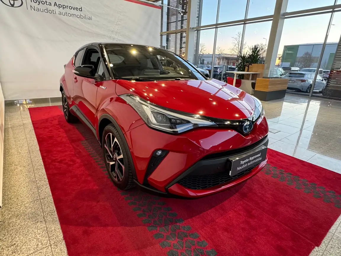 TOYOTA C-HR