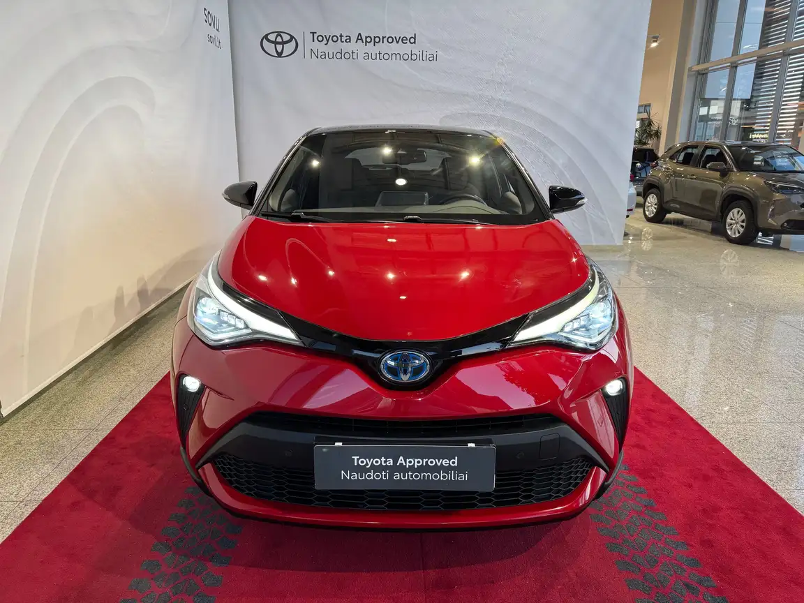 TOYOTA C-HR