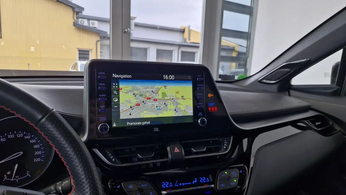 TOYOTA C-HR