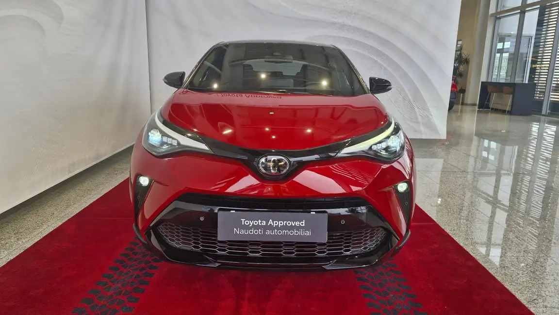 TOYOTA C-HR