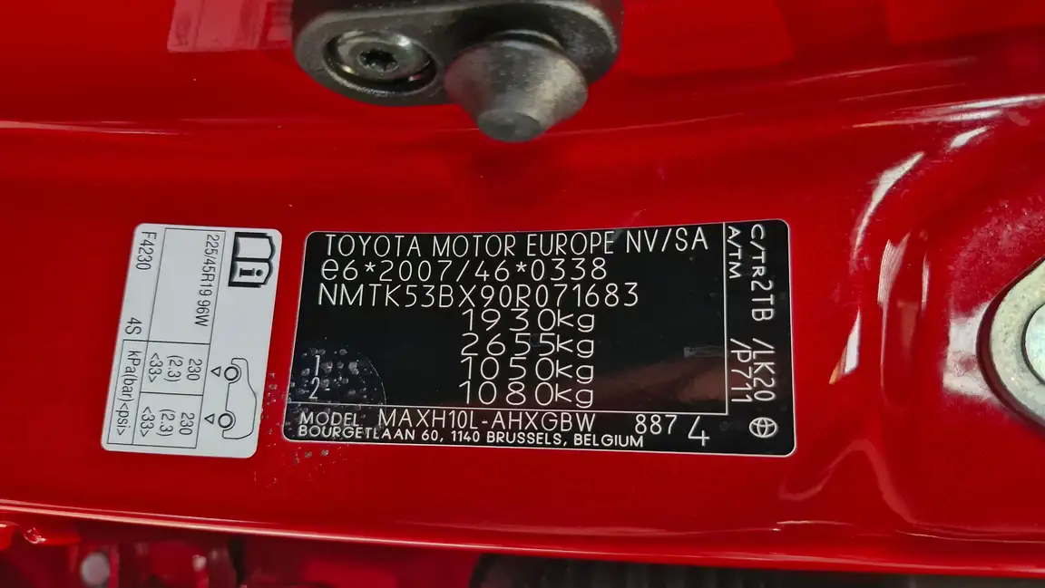TOYOTA C-HR