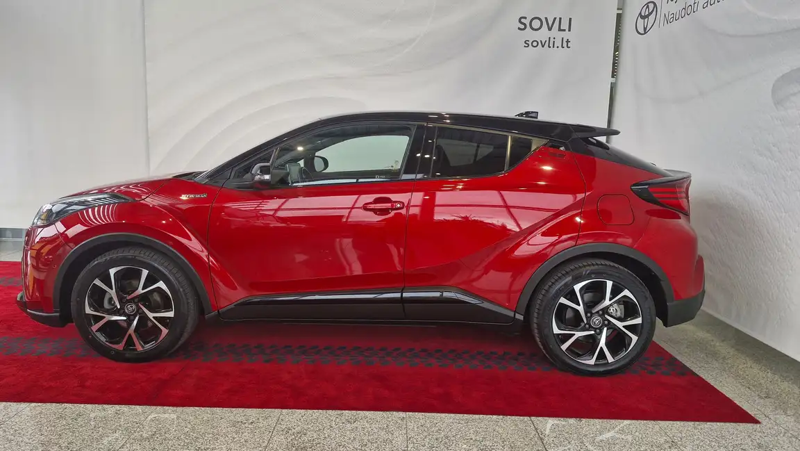 TOYOTA C-HR
