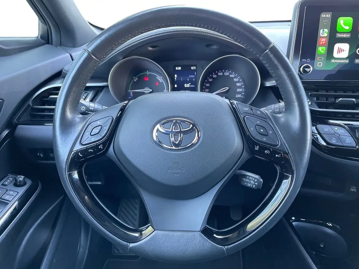 TOYOTA C-HR