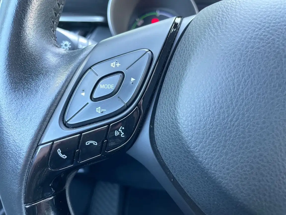 TOYOTA C-HR
