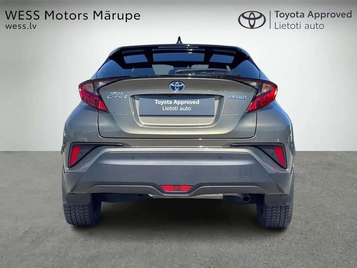 TOYOTA C-HR