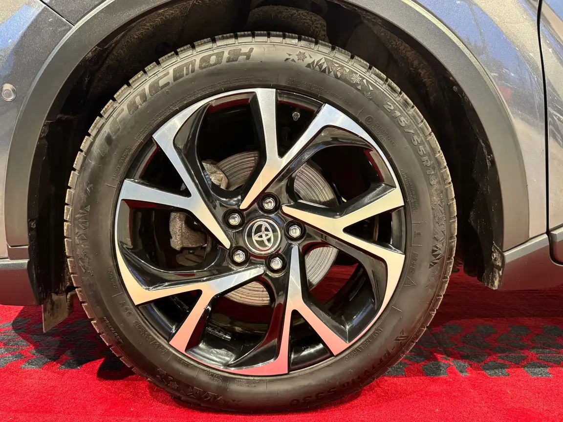TOYOTA C-HR