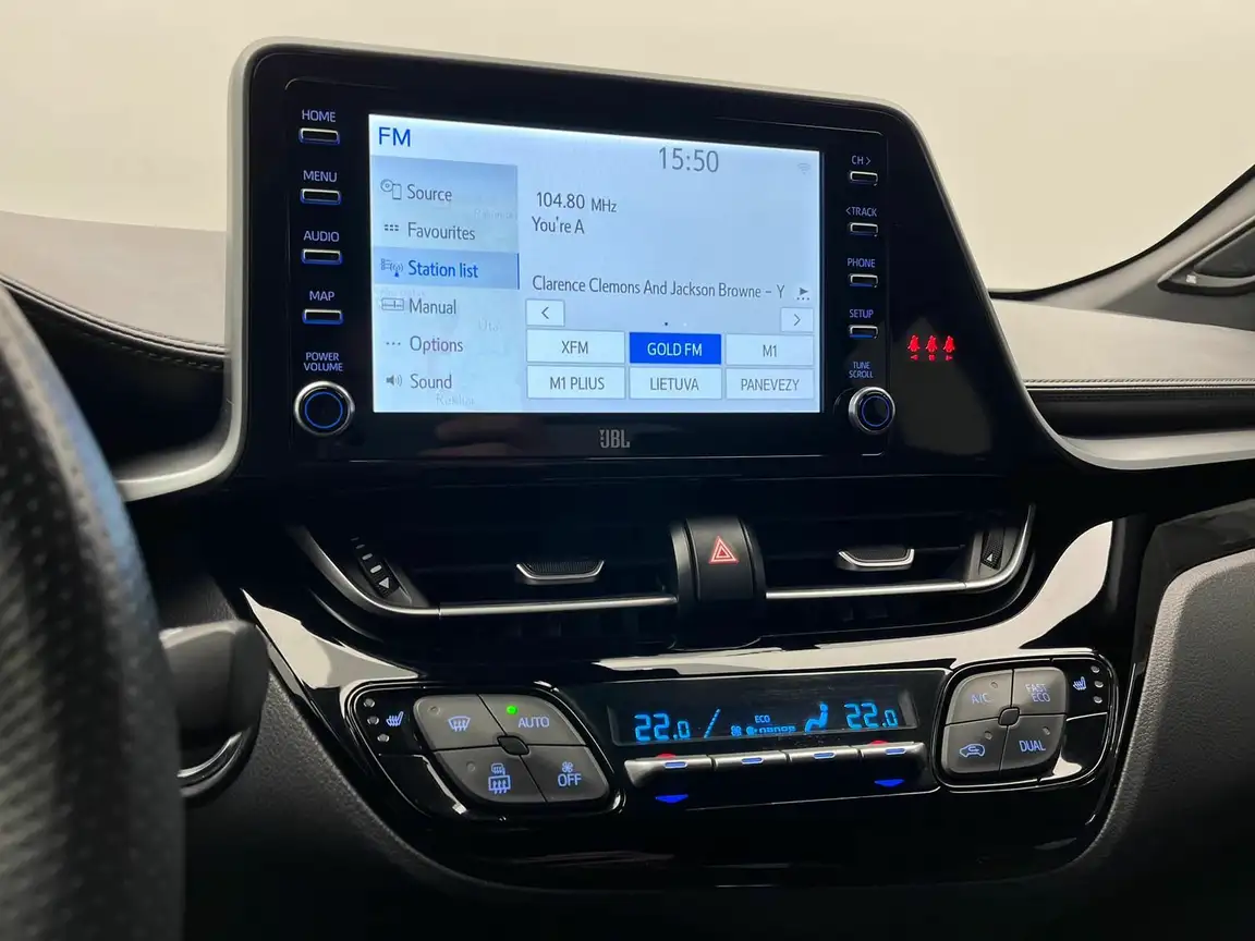 TOYOTA C-HR
